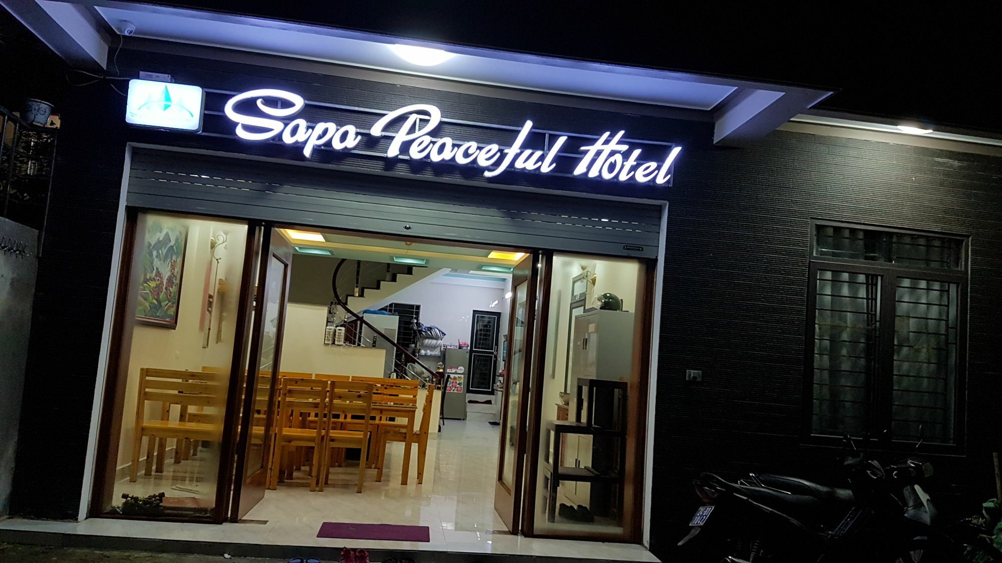 萨帕和平酒店 外观 照片